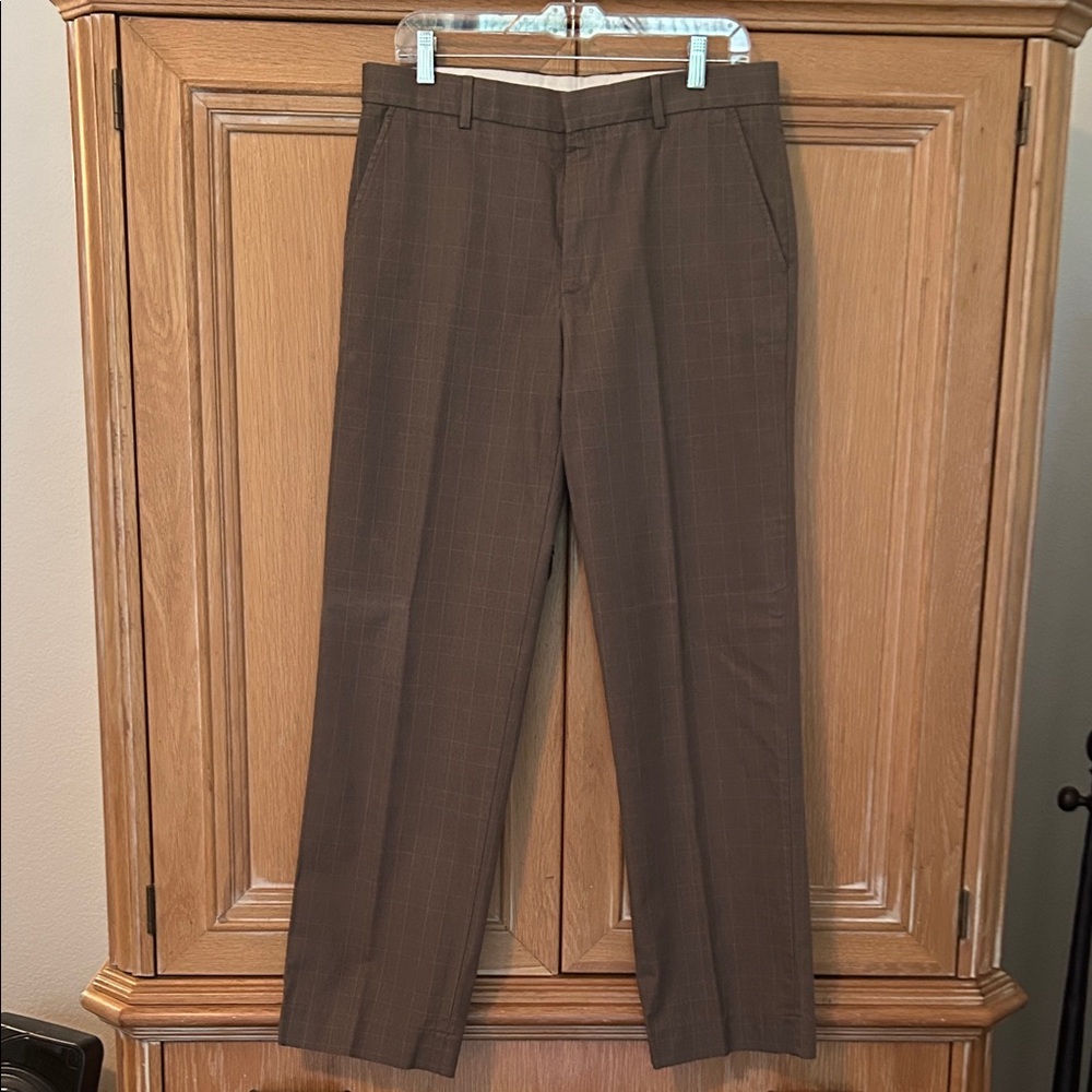 Banana Republic Modern Fit Men's Tan Dress Pants 32 x 32 - Picture 1 of 5